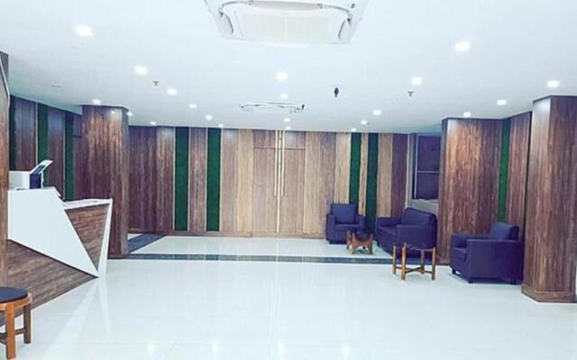 Fabhotel Green I