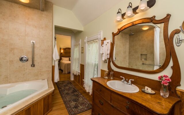Habberstad House Bed And Breakfast