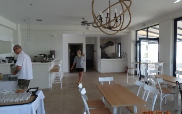 Samothraki Beach Apartment & Suites Hotel