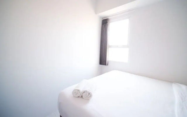 Homey And Comfy 2Br Apartment At Suncity Residence – Guest Rooms – Sidoarjo