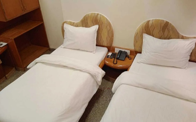 Hotel Shripad Continental