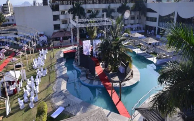 Meuse Jupiter Business and Luxury Hotel