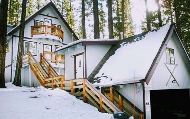 Book Now! 1 Min To Heavenly, 5 Min To Casinos & Lake! 4 Bedroom Cabin