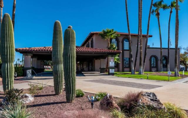 Voyager Resort Inn