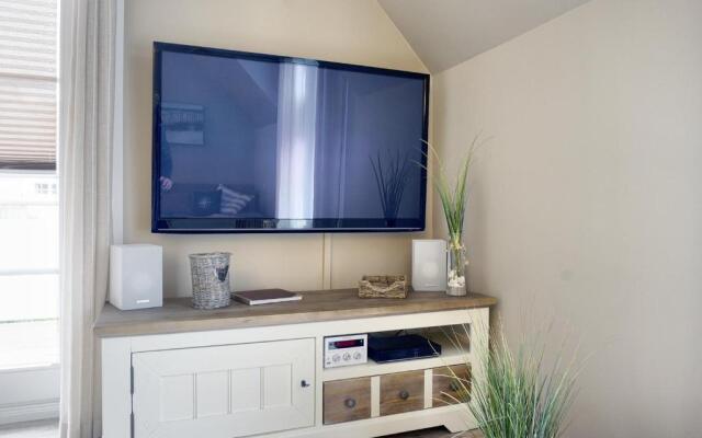 Villa Vogelsang, Pier 6