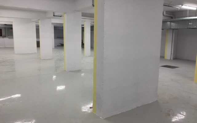Mirror Hotel