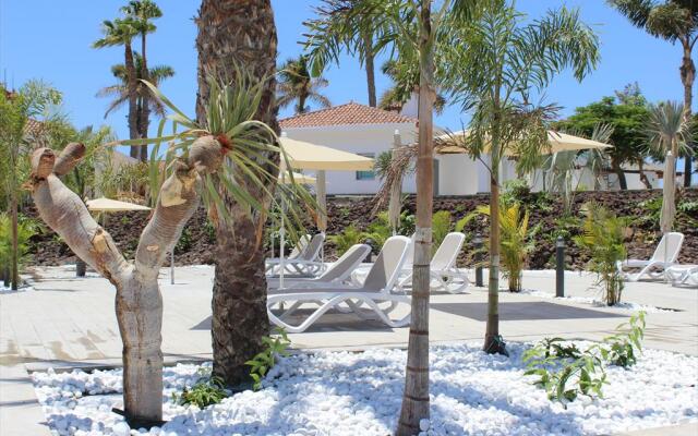 Hotel LIVVO Dunagolf Suites