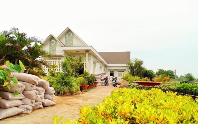 Flower Village Homestay