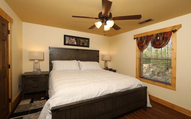 Dive Right In - Four Bedroom Chalet