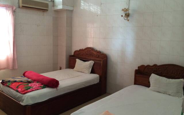 Sim Hour Guest House