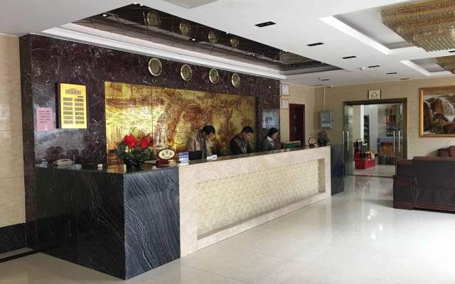 Junlin Hotel (Yangshuo West Street Central Plaza Branch)
