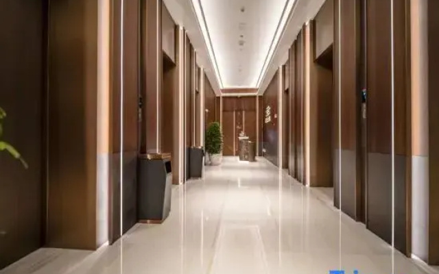 Jinruige · Luxury Private Banquet Homestay (Kunming Railway Station Wanda Plaza)