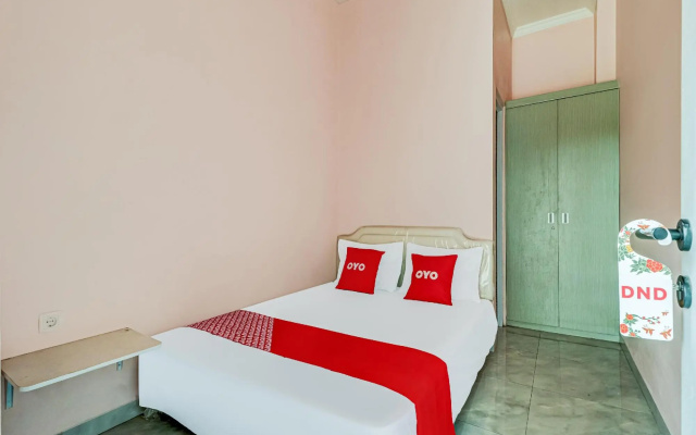 OYO 91023 Salsabilla Guest House Syariah – Guest Rooms – Cimahi