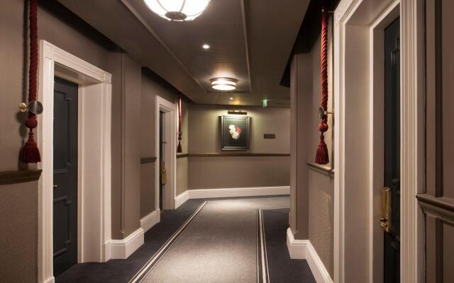 Kimpton Fitzroy London by IHG
