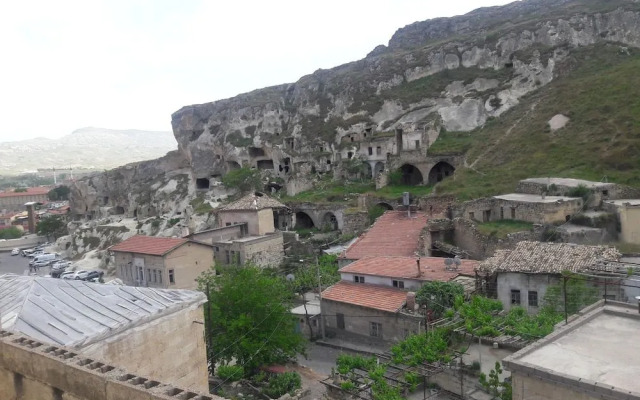 Dede Cave Hotel