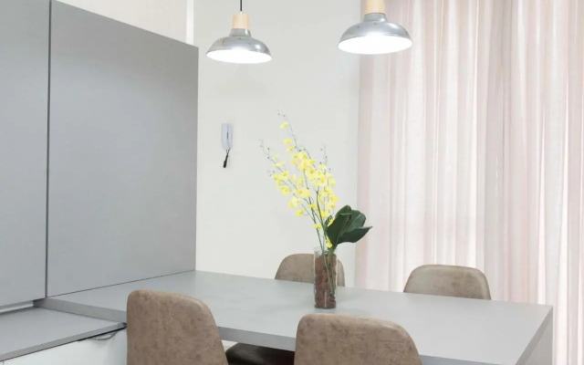 Ambiente Descolado 100m da praia e piscina