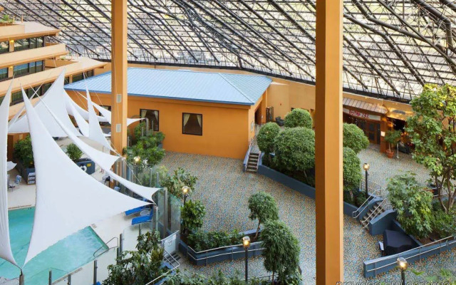 DoubleTree by Hilton Rochester