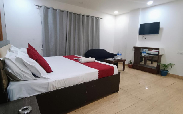 Mauryan Elite Hotel @ Devli Khanpur