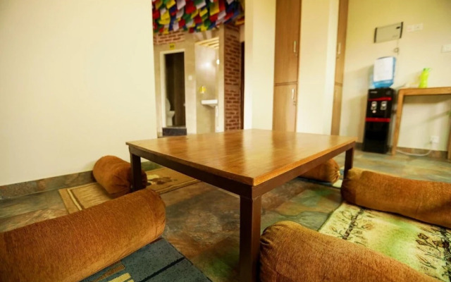 Flying Yak Hotel - Hostel