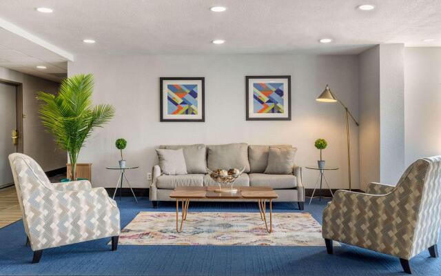Quality Inn Downtown - near Market Square
