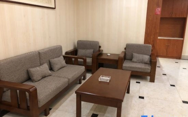 Shangyite Hotel (Pengtai Department Store Shopping Center)