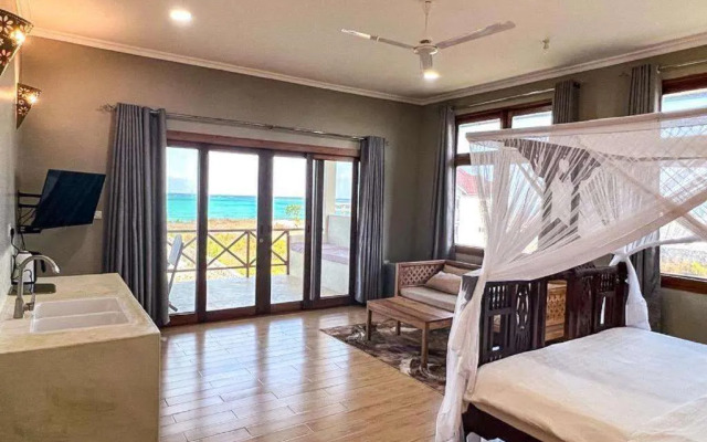 Aquamarina Hotel