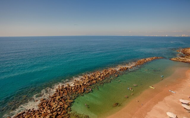 Costa Sur Resort by VRHost