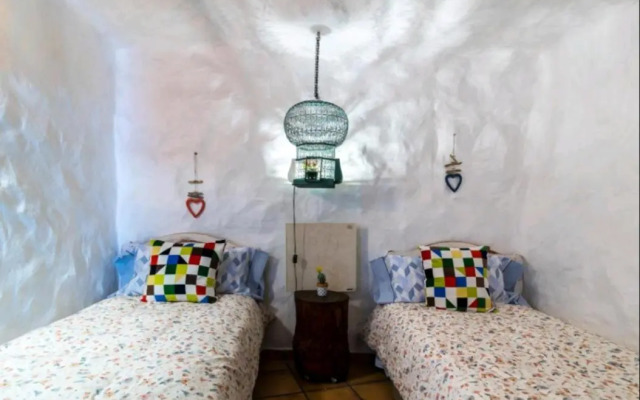 Silence's Cave Rural House