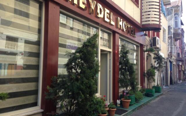 Reydel Hotel