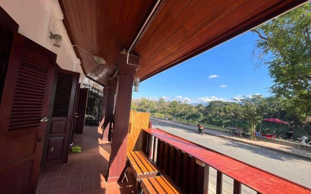 KHIRI2 Guesthouse