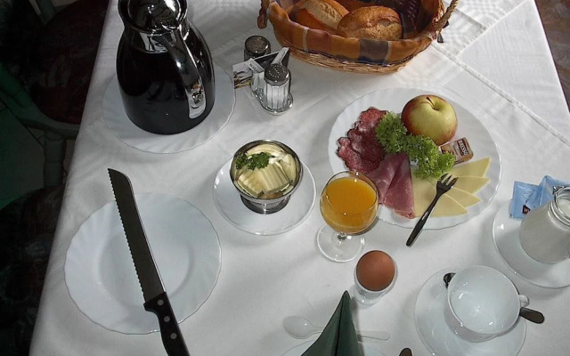 Pension & Gaststätte Zum Waldfrieden