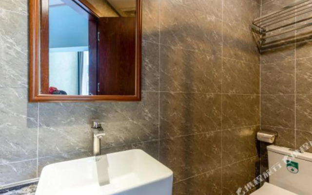 Youbo Four Seasons Apartment (Hengqin Ocean Kingdom Store)