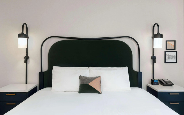 Pennyweight Hotel Boston, Curio Collection By Hilton