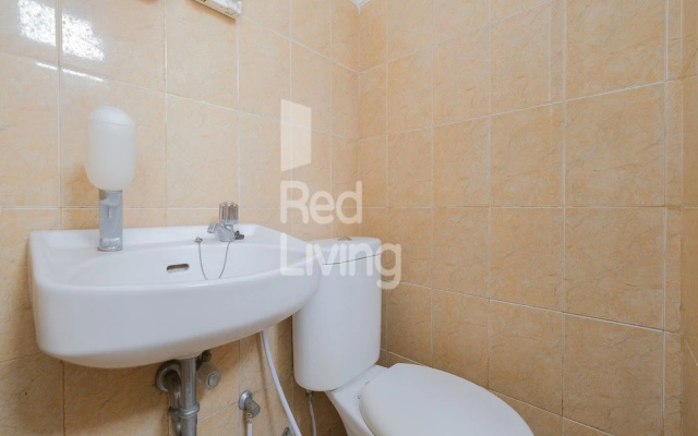 RedLiving Apartemen Kebagusan City - Niki Room