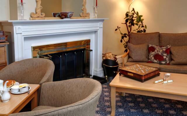 Best Western New Holmwood Hotel