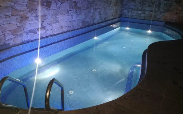 Sandhya Resort and Spa Manali – Pool – Manali