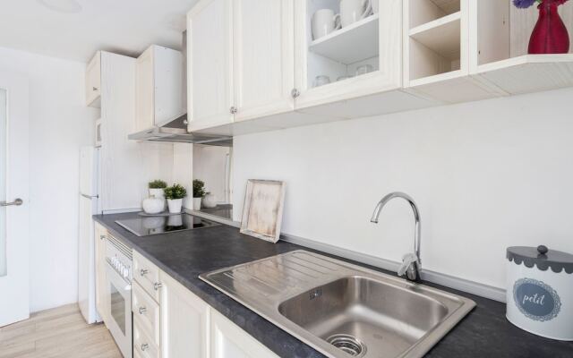 Swanky Apartment in Gandia With Swimming Pool