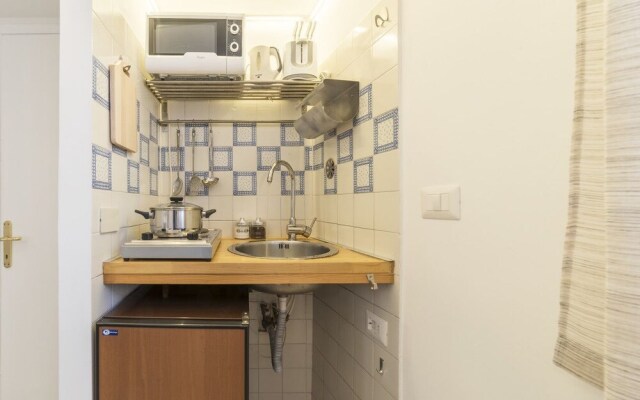 Lovely and Cosy Studio Flat in Trastevere