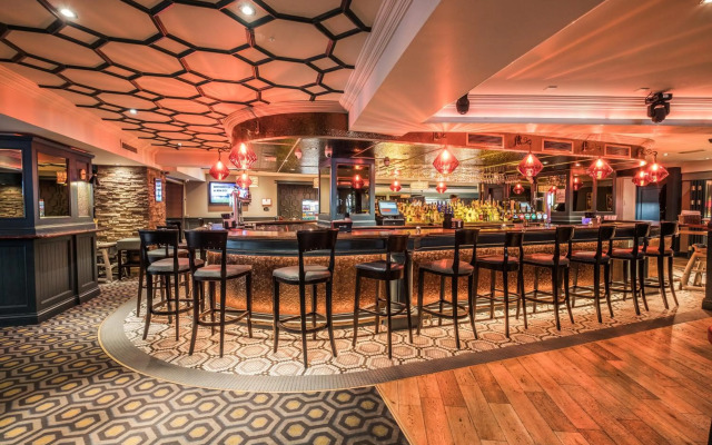 Bridge House Hotel - Leisure Club & Spa