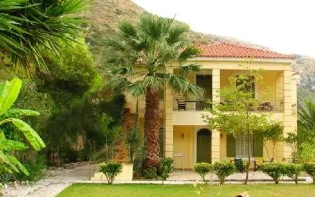 Petani Beach Suites