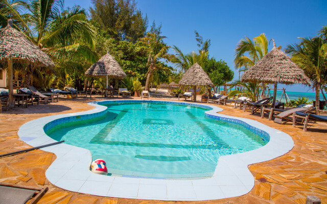 Mbuyuni Beach Village - Bungalows