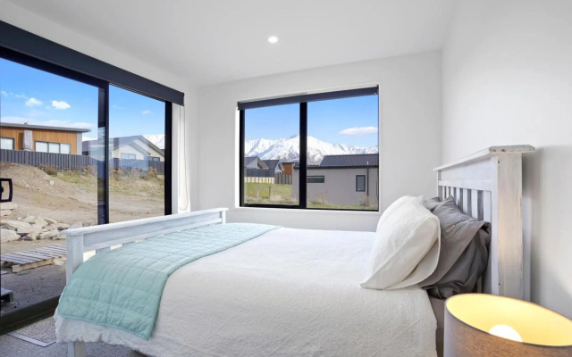 Paradise Point - Wānaka Holiday Home – Guest Rooms – Wanaka