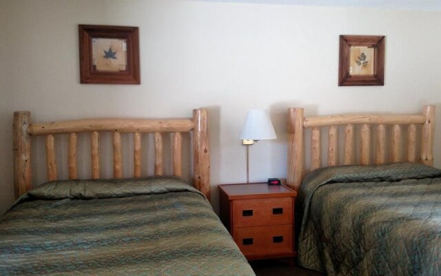 Four Seasons Lodge