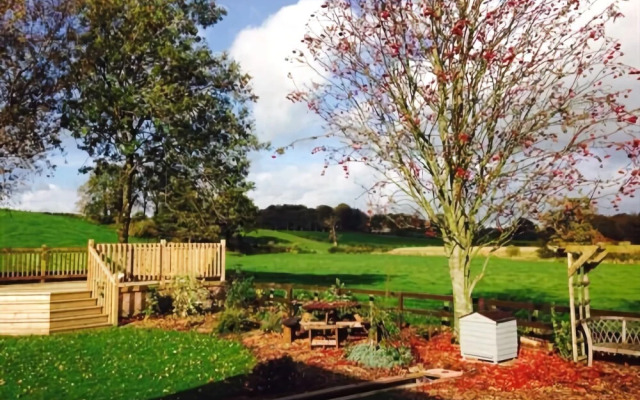 The Golden Fleece Inn