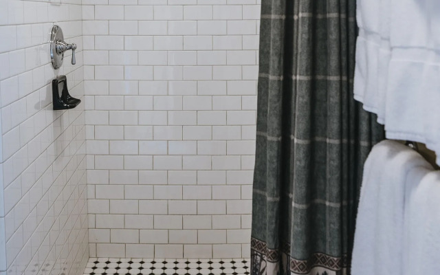 Tamarack Lodge and Resort