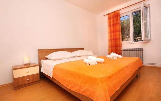 Apartments Davorka - 50m to the sea
