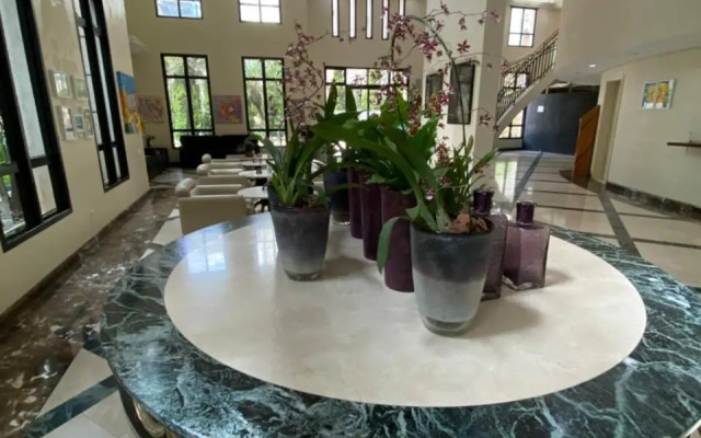 Comfort Flat Pinheiros em Hotel 4,5 estrelas