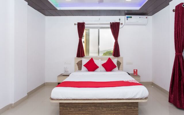 OYO 12935 Hotel Shrushti Inn