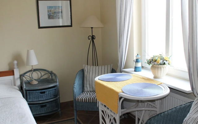 Peaceful Apartment in Steffenshagen Near Sea