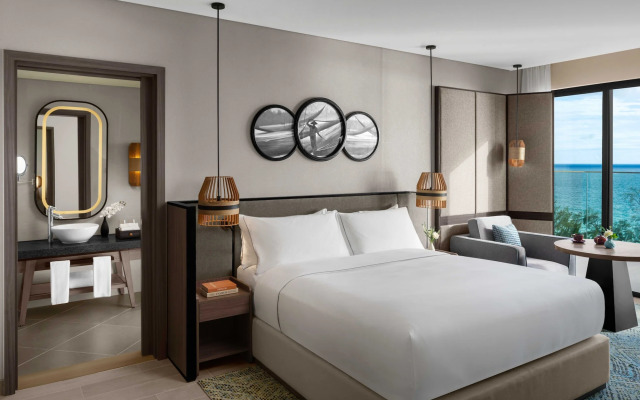 Crowne Plaza Phu Quoc Starbay by IHG